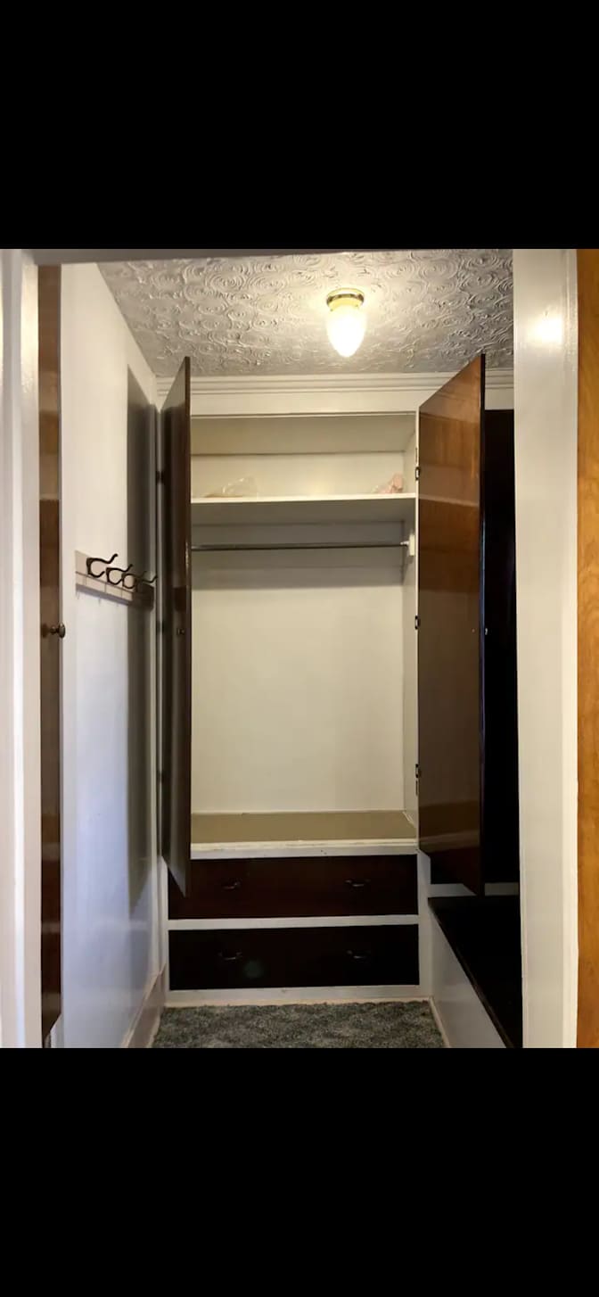 Samuel's room