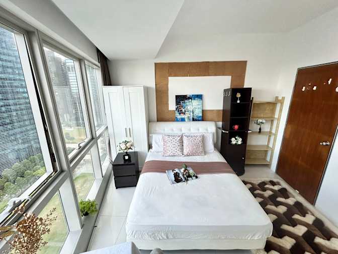VVA EI's room