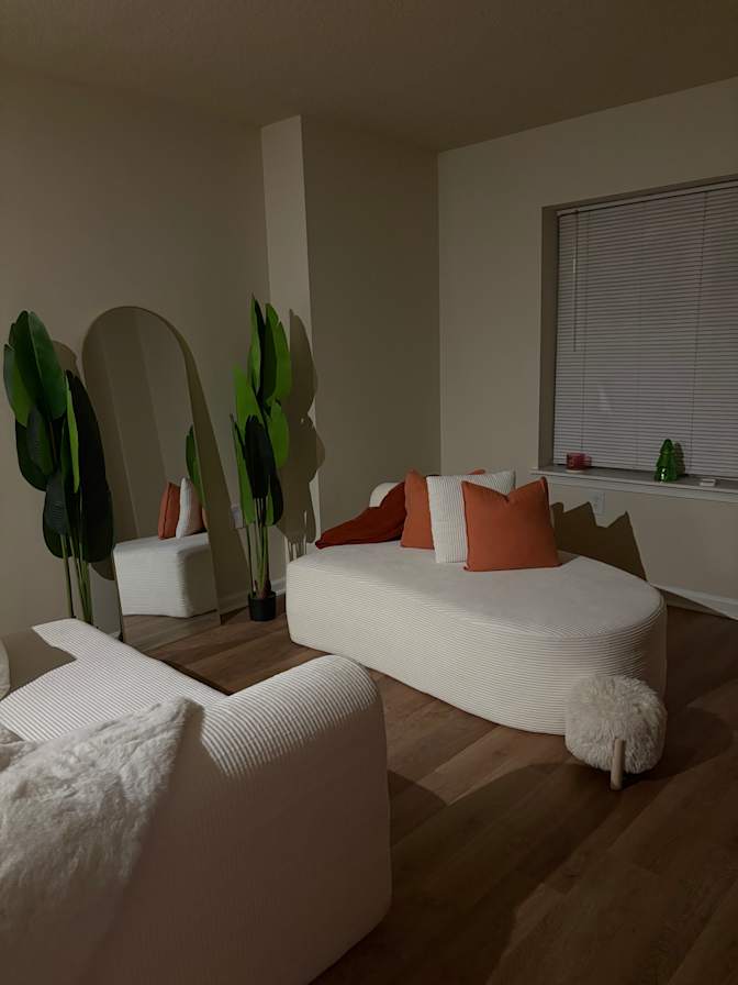 Jones Stay's room