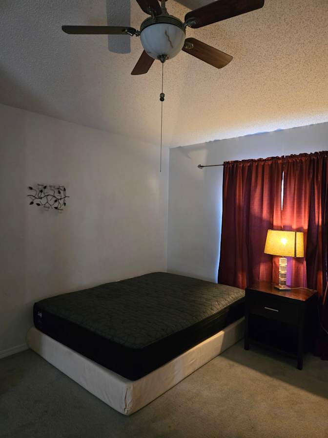 Juan's room