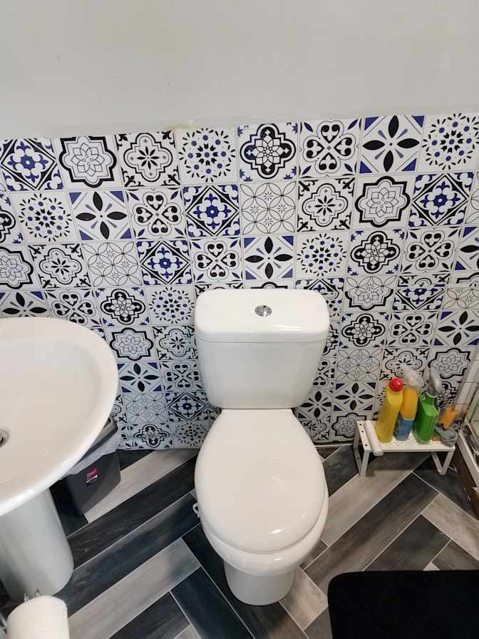 Synthiea Doolan's room