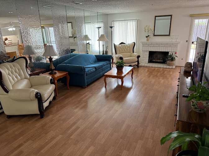 ROOM'S FOR RENT's room
