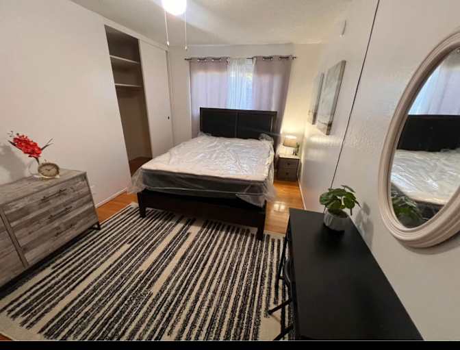 Mike O's room