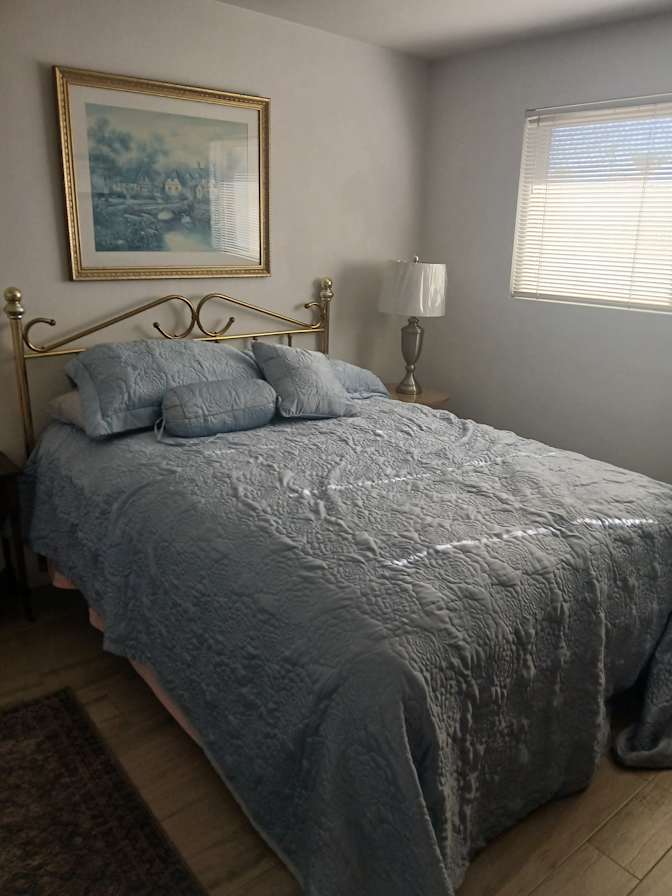 WAYNE's room