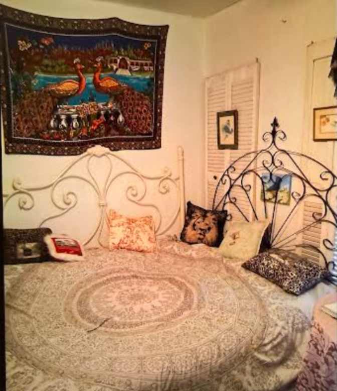 Janice Bergen's room