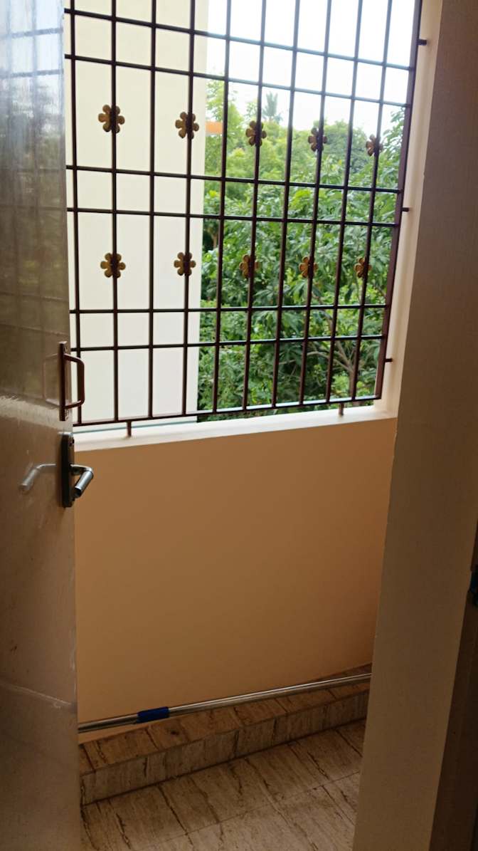 Kaviya's room