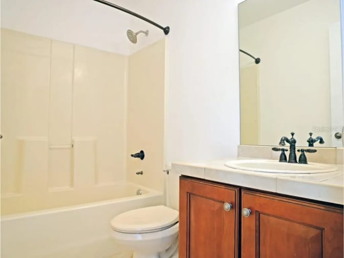 Leasing's room