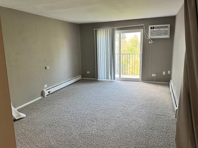 Christian Y's room