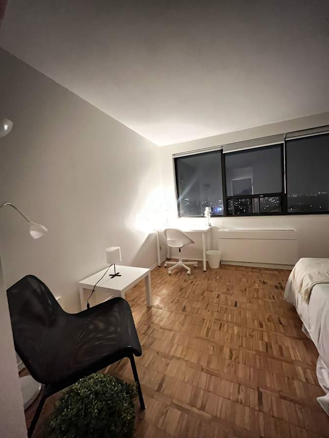 derya aslan's room