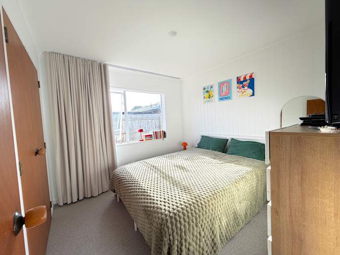 Emily Maybin's room