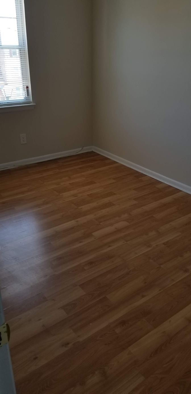 Johnelle's room