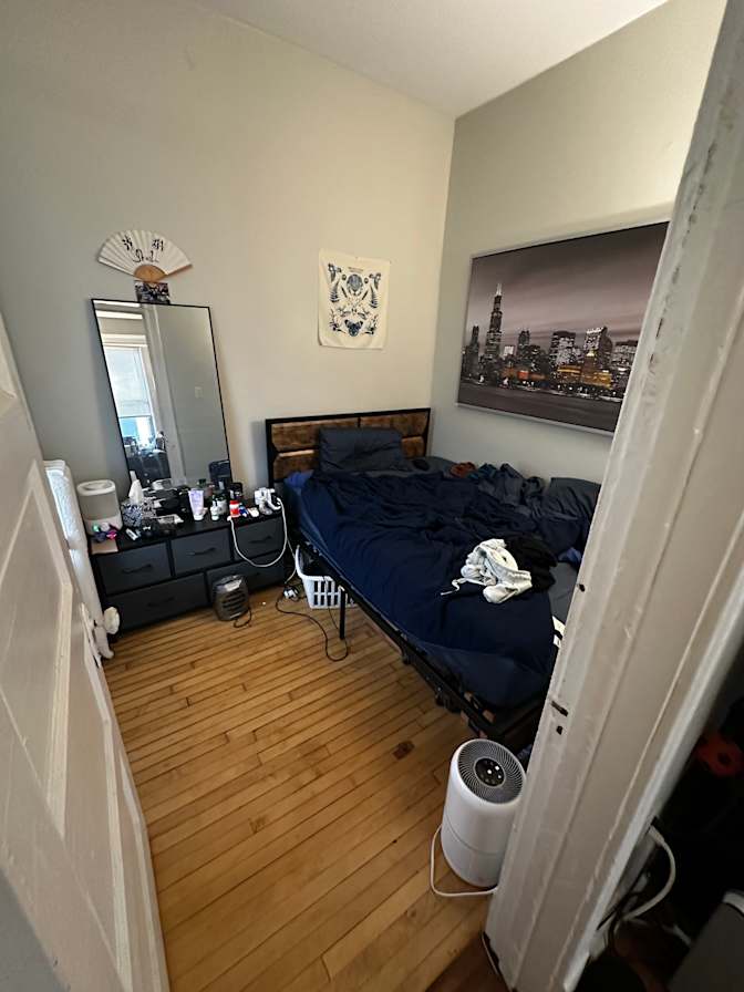 Thavanesh's room
