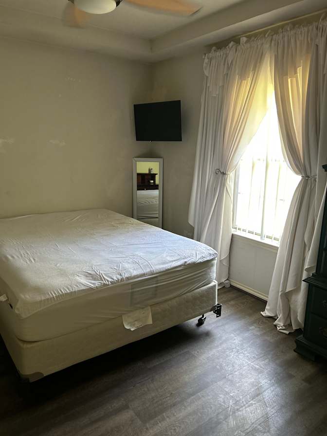 Jennings's room