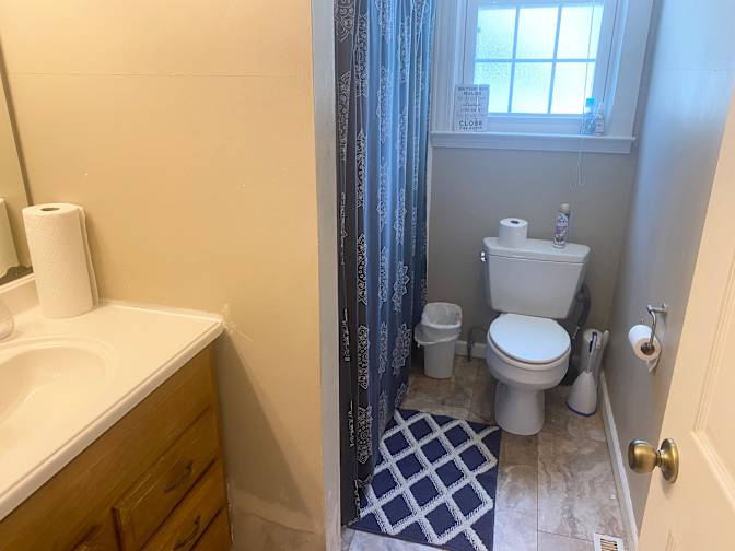 Thomas's room
