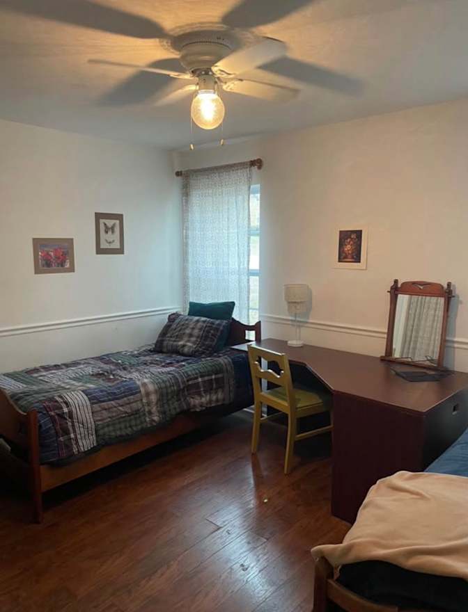 terrence brooks's room