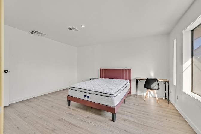 PadSplit's room