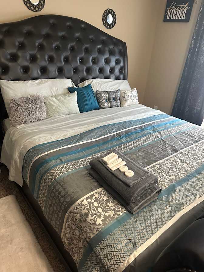 Amoya's room