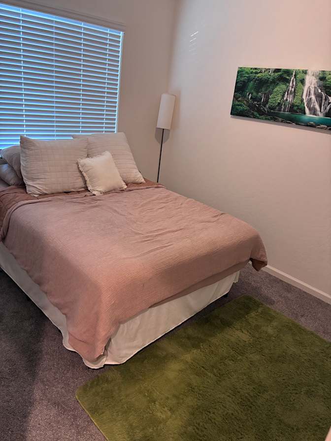 Gelline Galgana's room