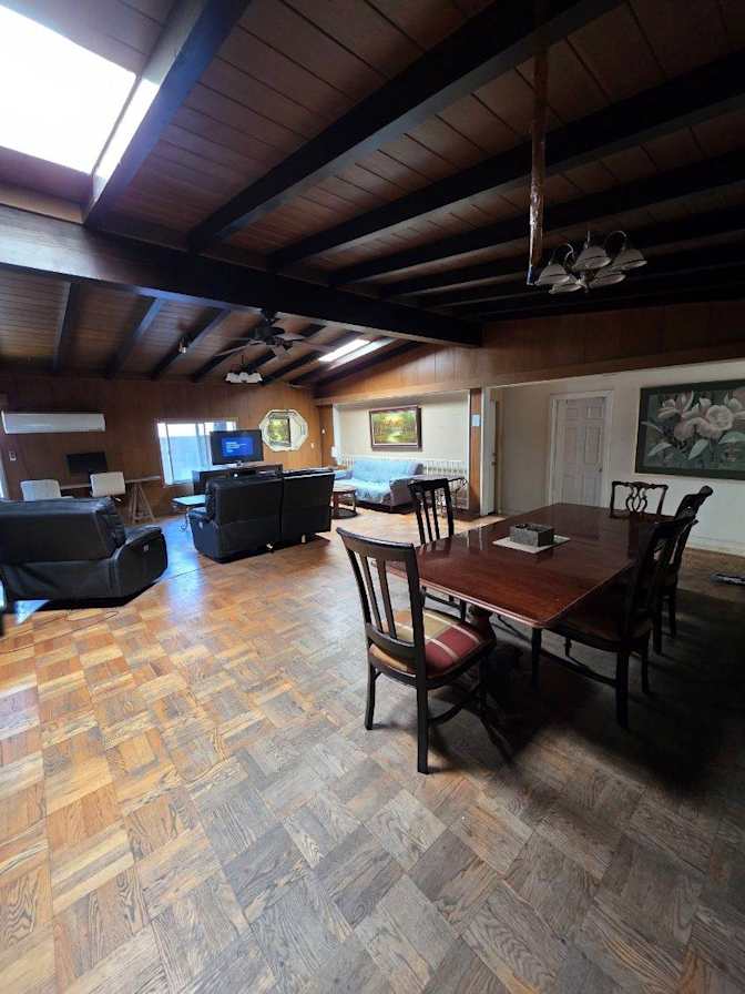 Ron Garland's room