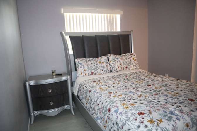 Isabella S.'s room