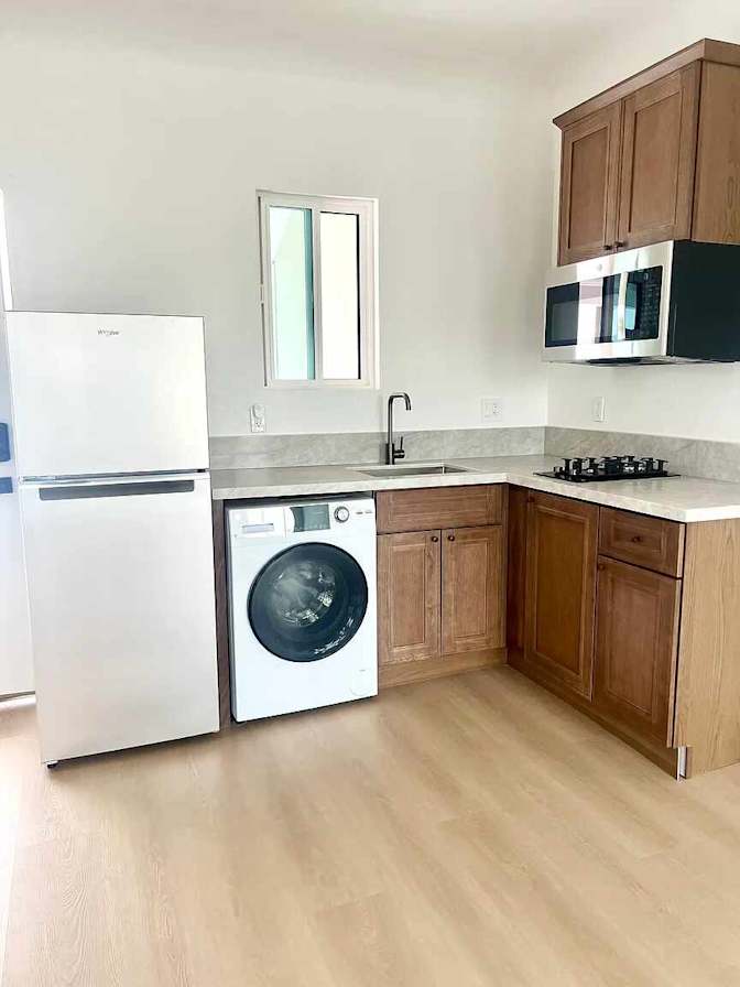charming one-bedroom Available's room