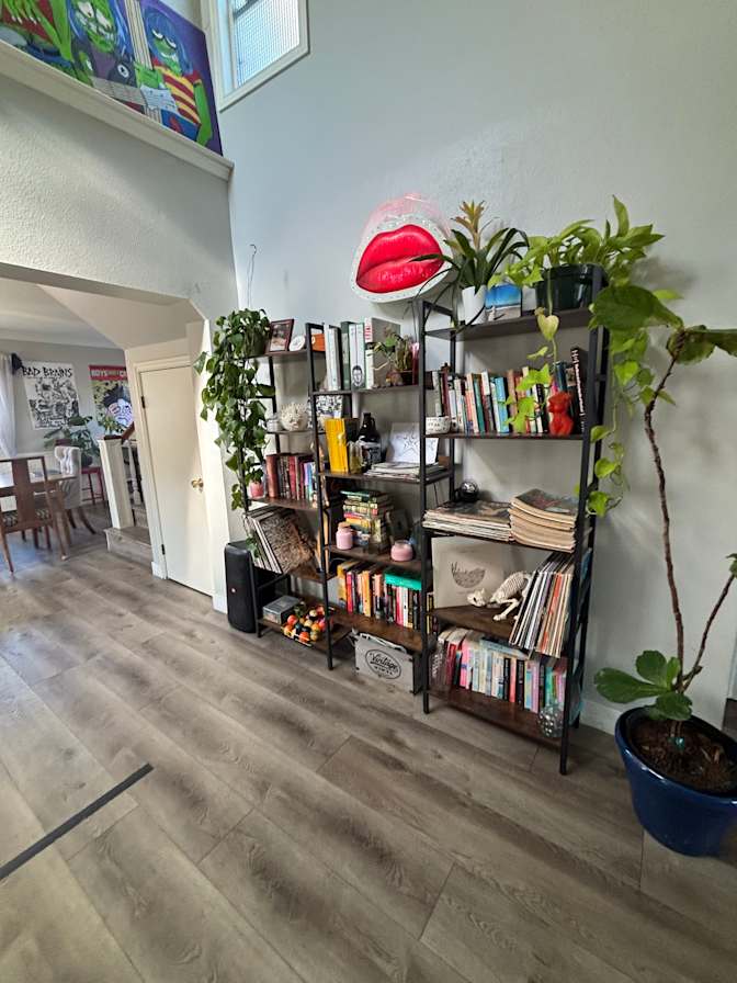 Silva's room