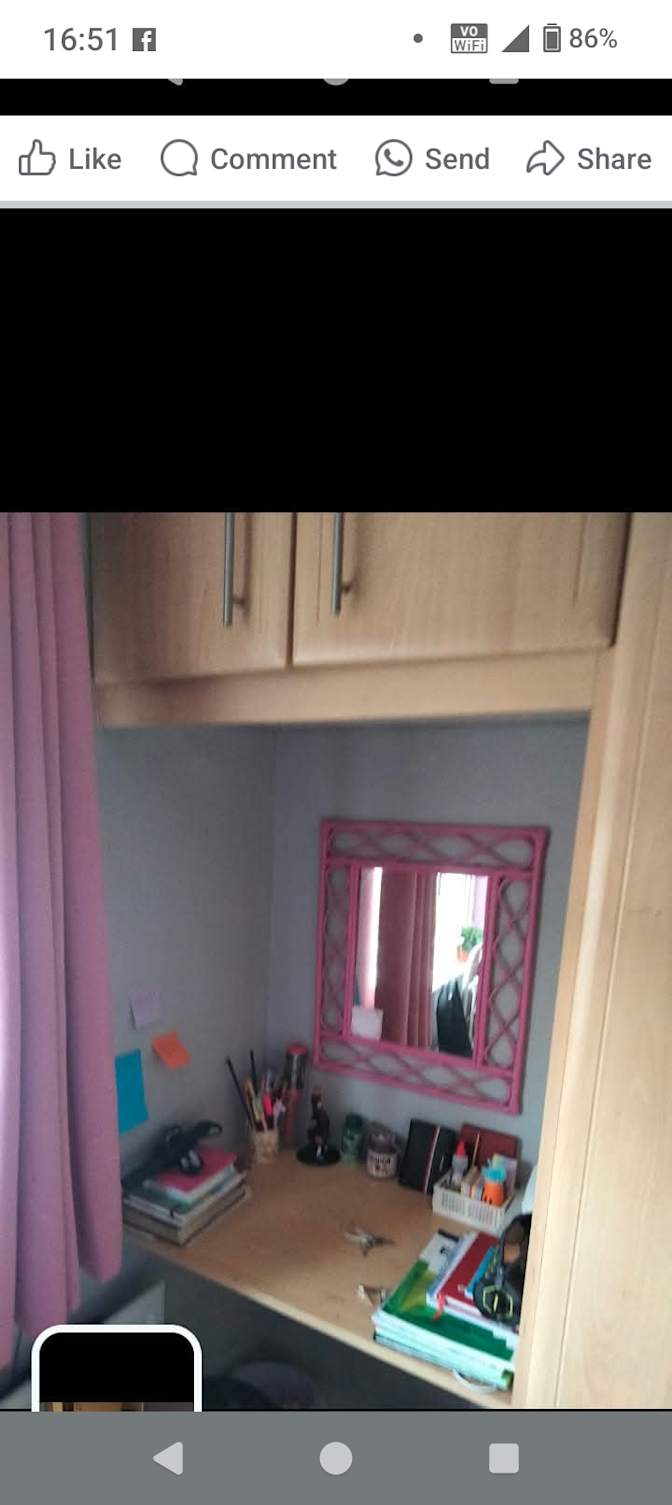 Synthiea Doolan's room