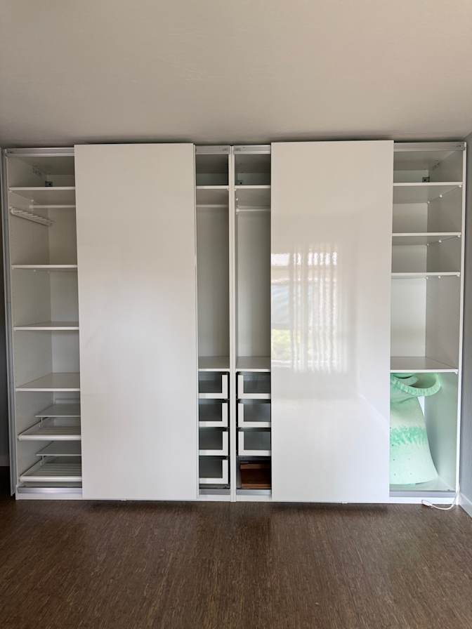 Anushka's room