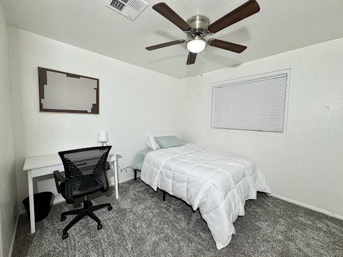 PadSplit's room