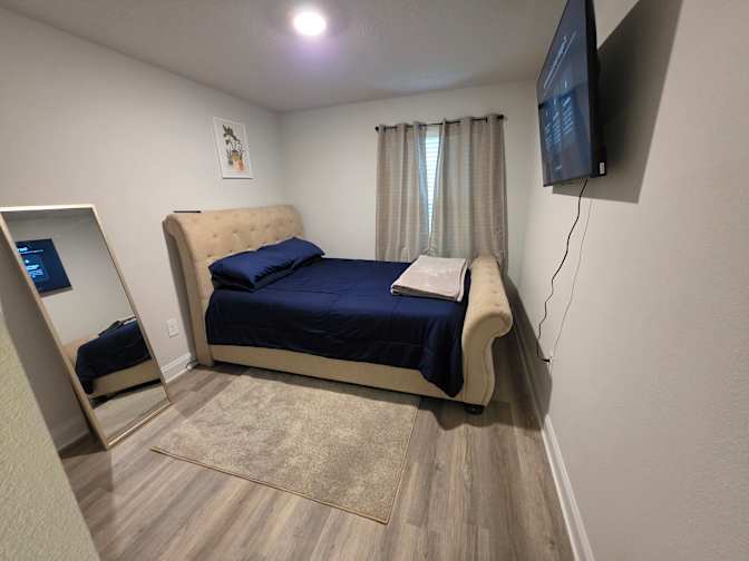 ROMAINE's room