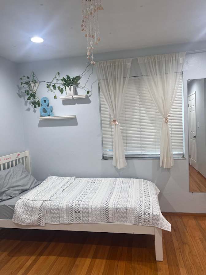 Jennifer's room