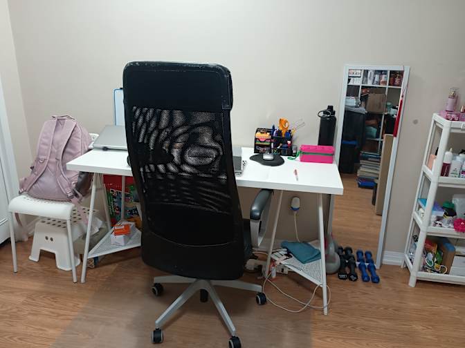Debora's room