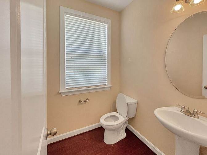 Alcove Rooms's room