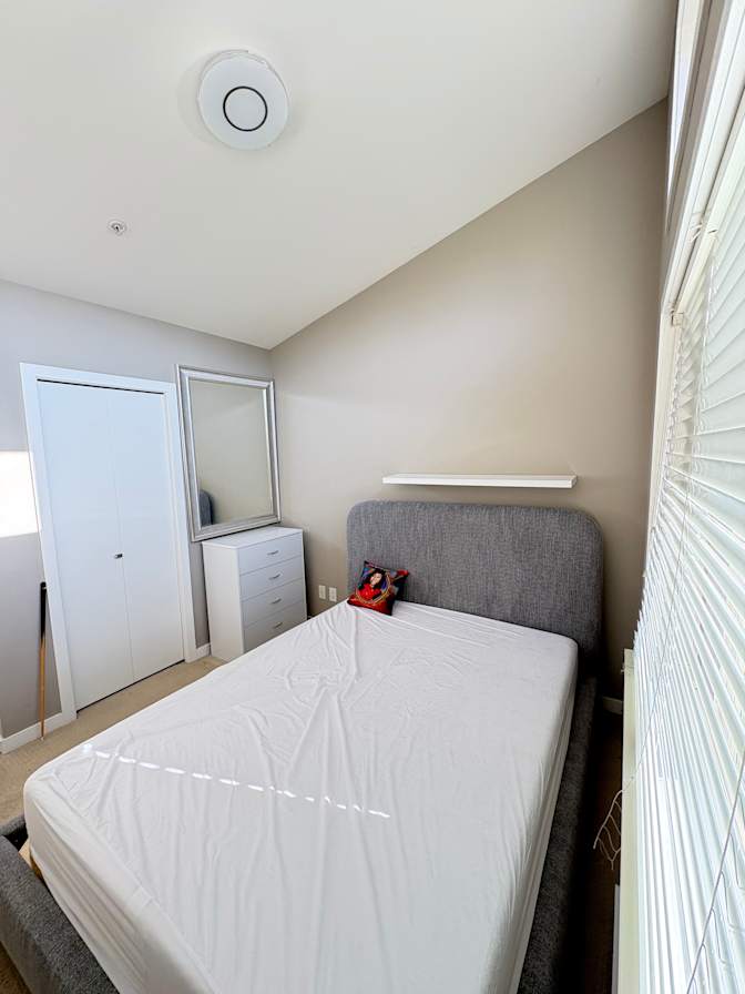 Oyedele's room