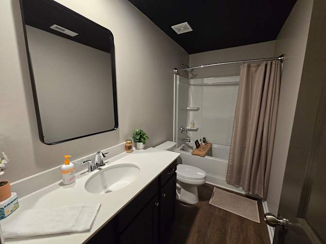 Crystal Tuminello's room