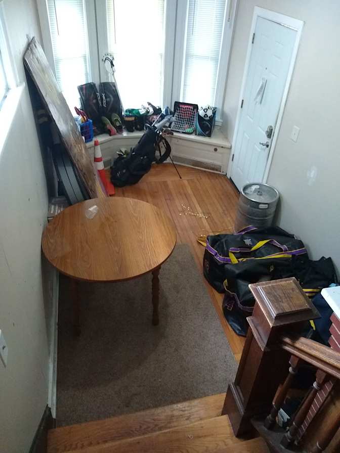 Yong's room