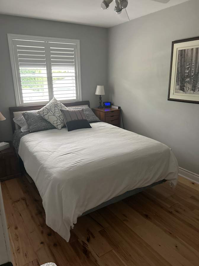 Thomas's room