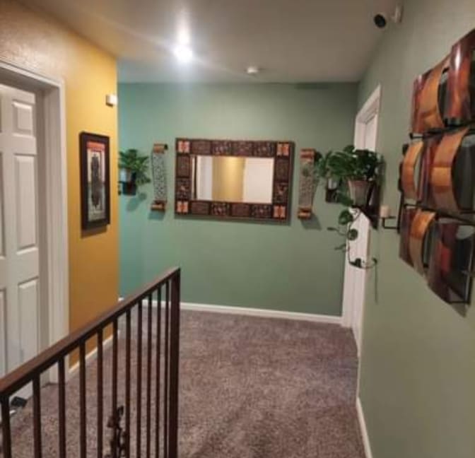 Carlos's room