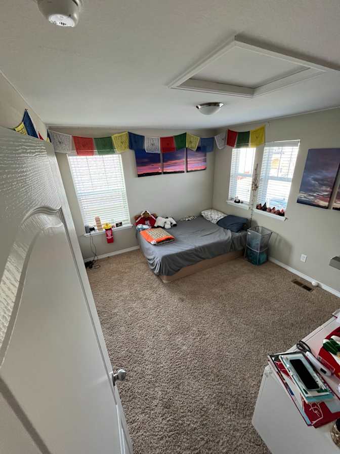 Tate's room