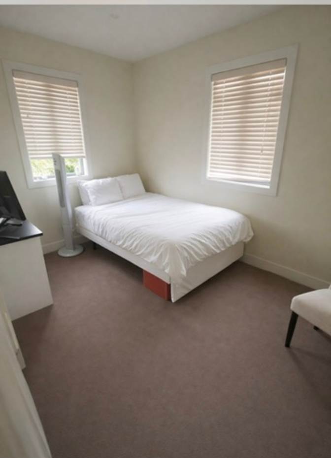 Simone's room