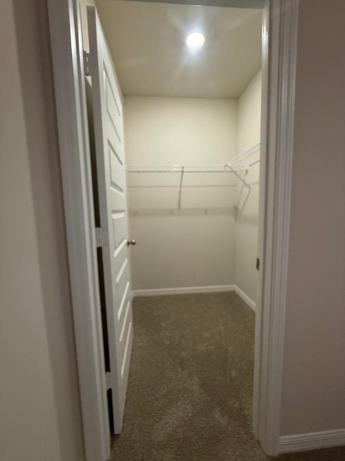 LandlordDRW's room