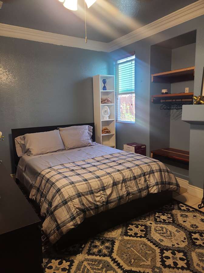 Gwen's room