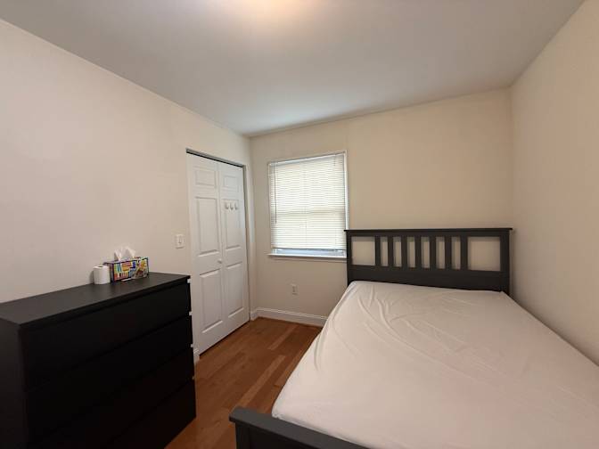Erick's room