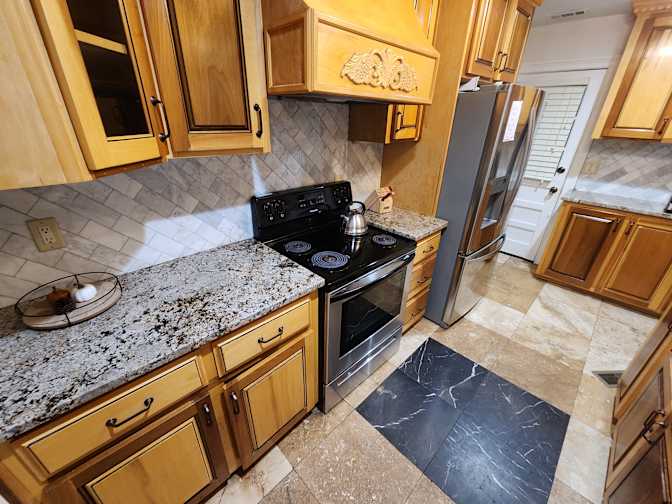 CL&C Property Management and Consulting's room