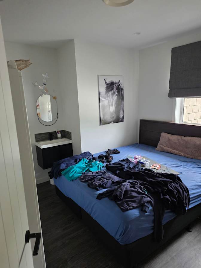 Sandro's room