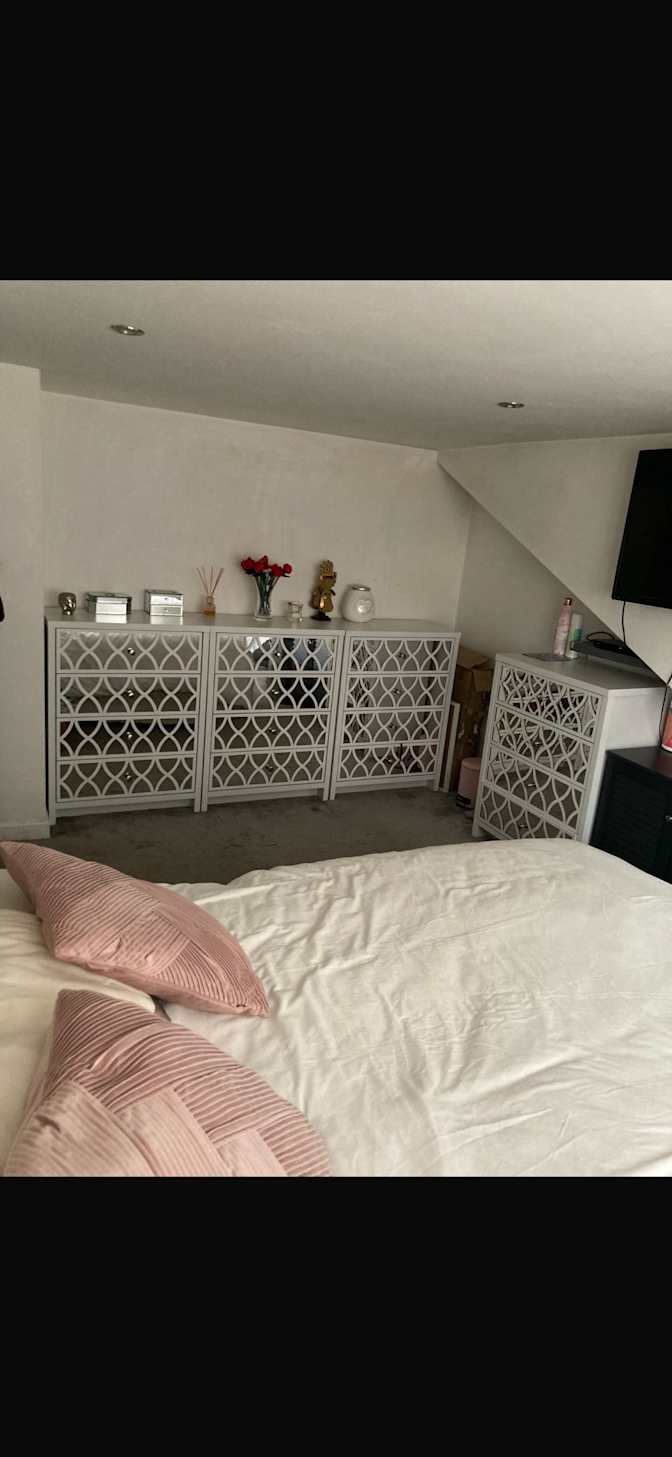 Lisa Lane's room