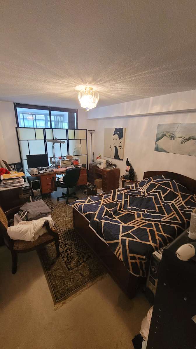 Filip's room