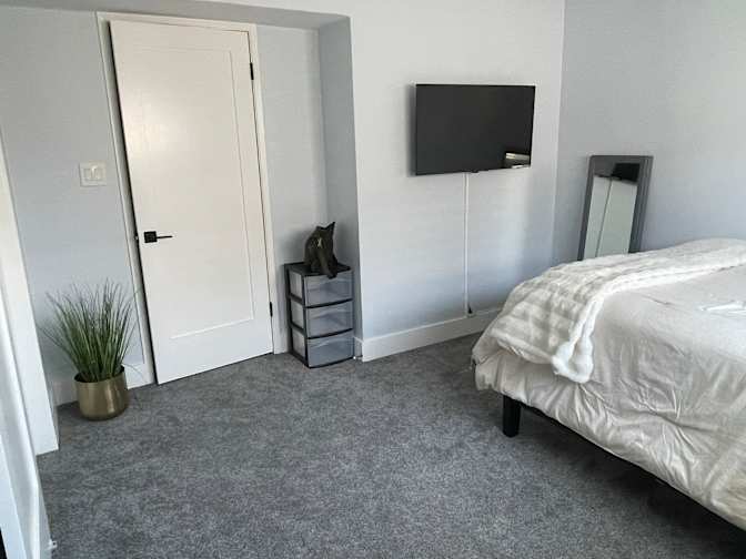 Alexa's room