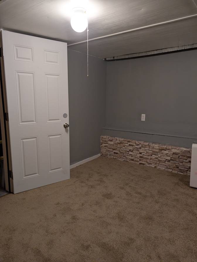Jose's room