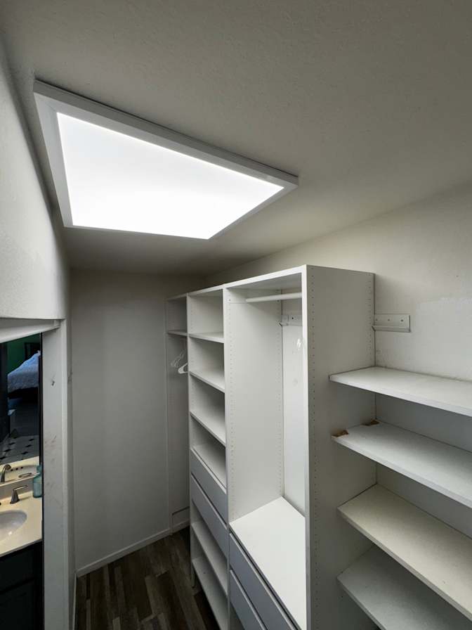 Sendy's room